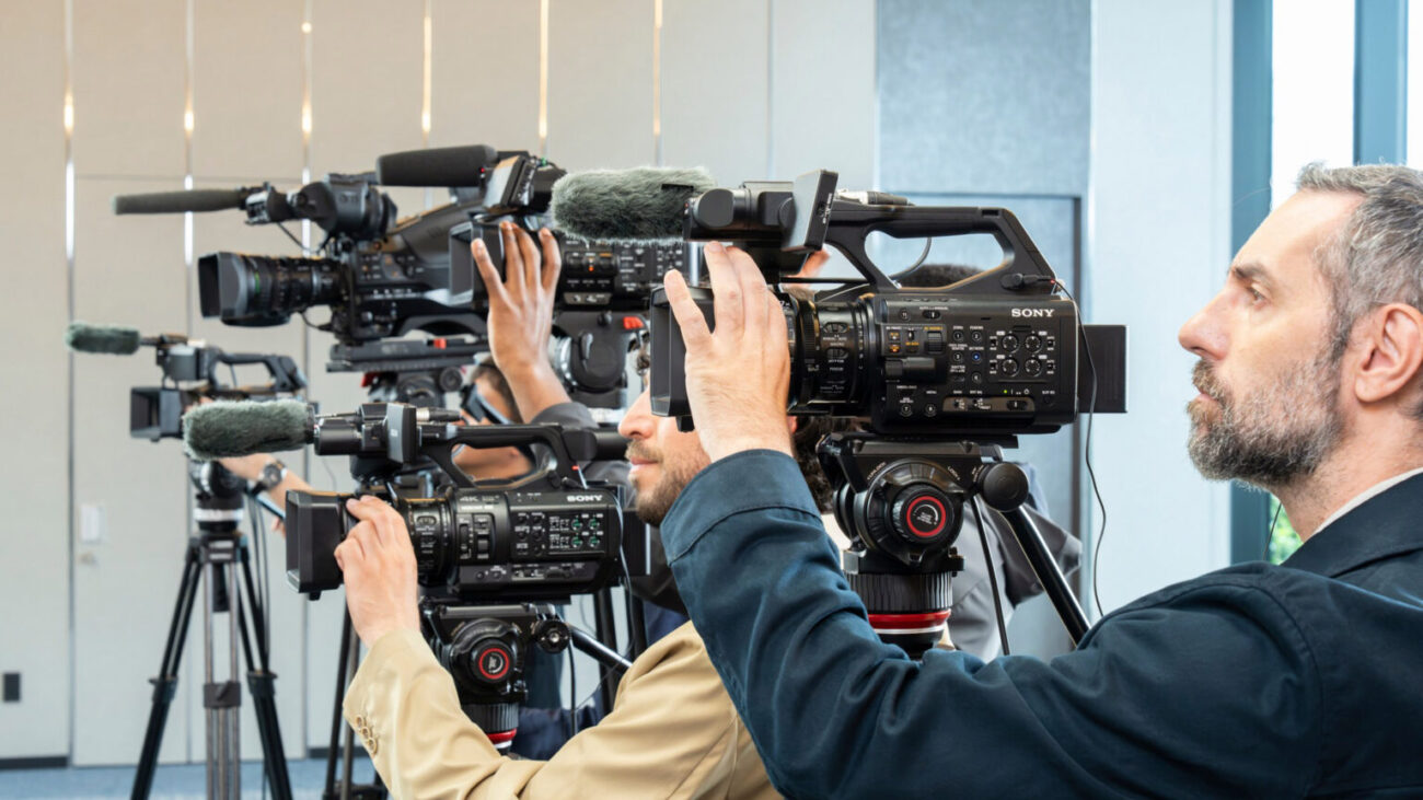 How Sony envisions a press conference: exclusively using Sony cameras! Photo credit: Sony